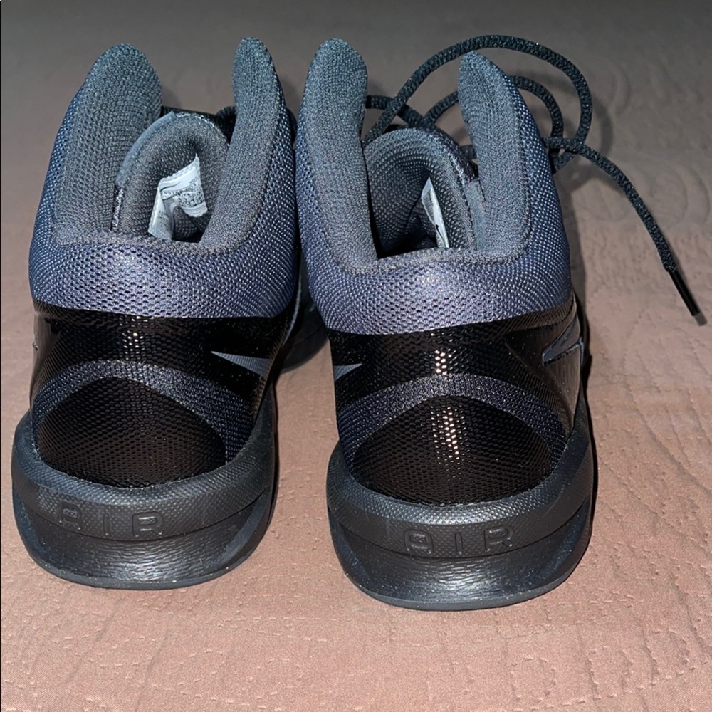 Nike Black and Gray Athletic Shoes - NWOT - Picture 3 of 6